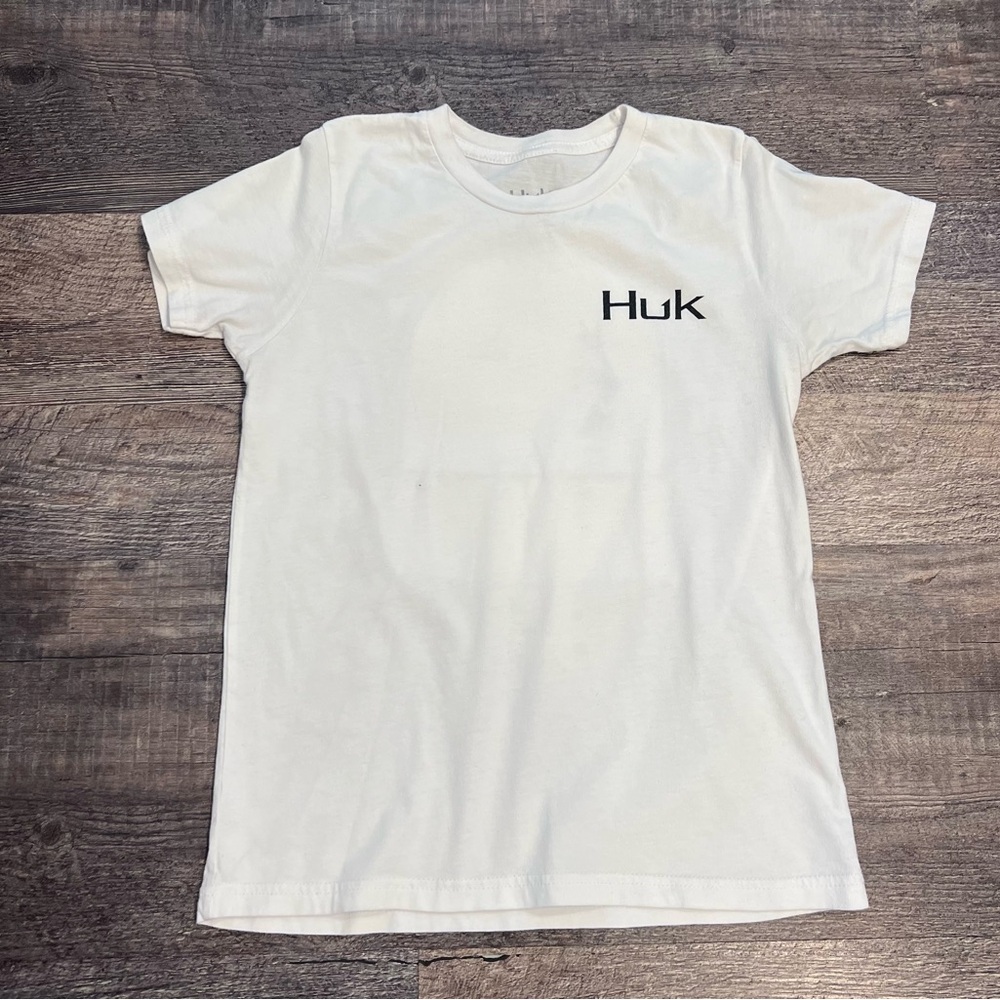 Huk White Short Sleeve Tee Minimalist Design